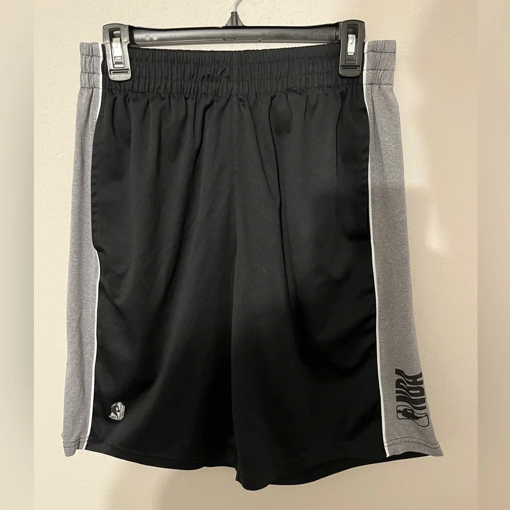 Men’s NBA Athletic Shorts Size L